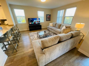 GREAT,LUXURIOUS 3BDR -3BATH PENTHOUSE